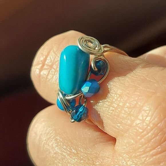Handmade Turquoise & Blue Beaded Silver Wire Wrapped Ring Size 7.5 - Picture 6 of 11